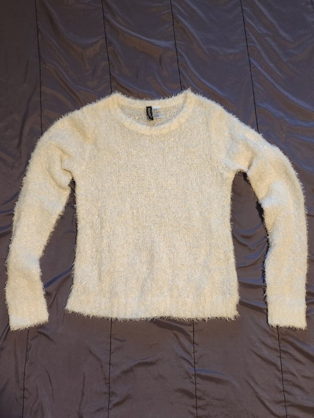 Ladies XS fuzzy H&M pullover top